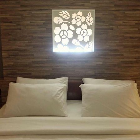 Sriwipha Boutique Aparthotel Pattaya Bagian luar foto